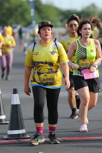 BIB: 1163, 0400
                            <button type="button" onclick="openModal(5246973)" class="btn btn-primary btn-sm float-right btn-popup" data-toggle="modal" data-target=".modal-high-quality">
                        <i class="fas fa-shopping-cart"></i> Add to Cart
                    </button>
                                            <button type="button" onclick="isThisMe(5246973, true)" class="btn btn-success btn-sm float-right btn-popup btn-isme hidden" data-toggle="tooltip" data-placement="bottom" title="นี่คือรูปของคุณใช่ไหม คลิกที่นี่เพื่อเอาเข้าอัลบั้ม">
                        <i class="fas fa-plus"></i> Add to album
                    </button>
                    <button type="button" onclick="isThisMe(5246973, false)" class="btn btn-warning btn-sm float-right btn-popup btn-isnotme hidden">
                        <i class="fas fa-ban"></i> Remove from album
                    </button>
